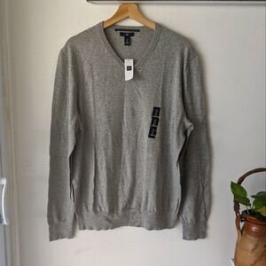 GAP Men's Casual Sweater Lightweight, V- neck Size L Color Grey